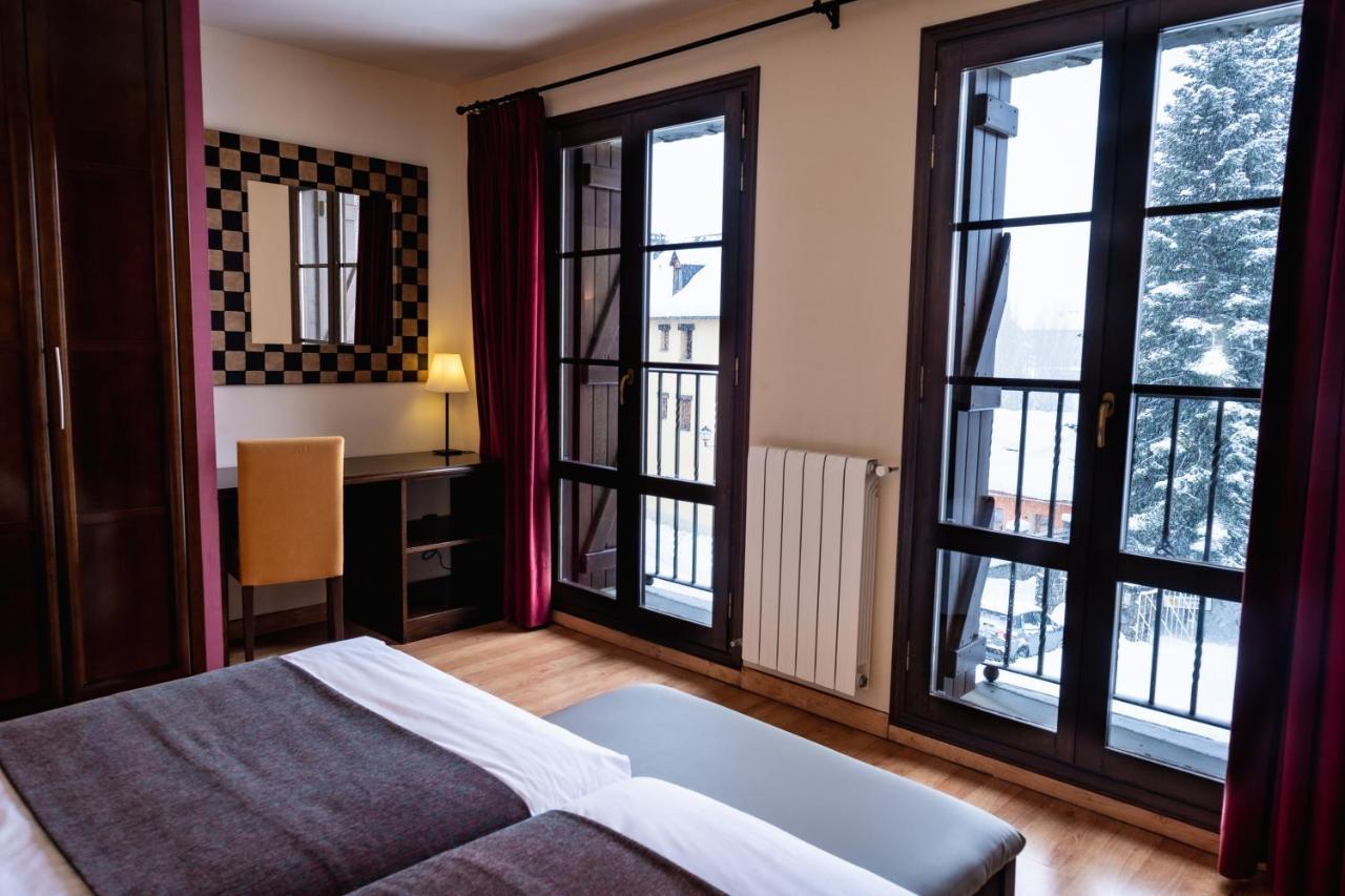 Hotel Valle De Izas Sallent de Gállego Eksteriør billede