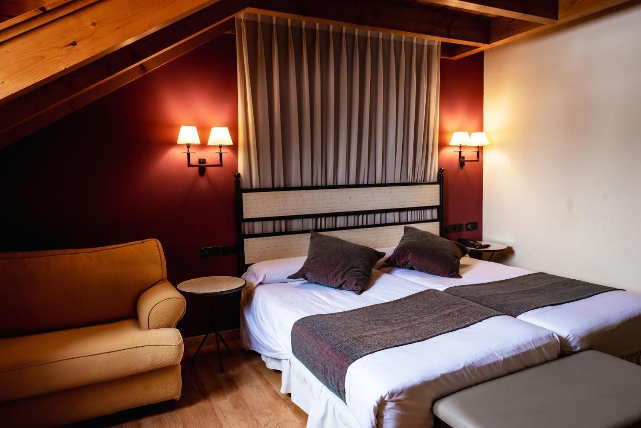 Hotel Valle De Izas Sallent de Gállego Eksteriør billede