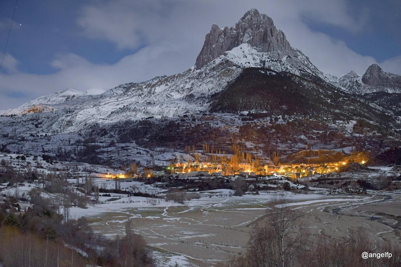 Hotel Valle De Izas Sallent de Gállego Eksteriør billede